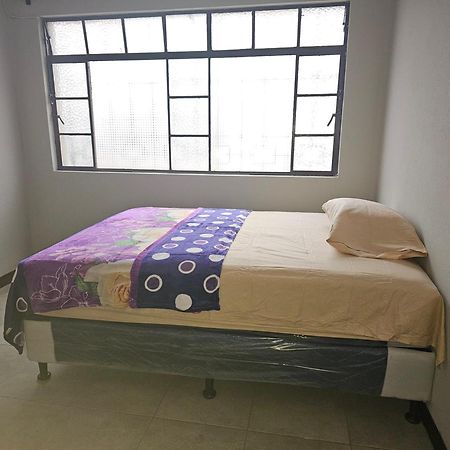 Hotel Galilea El Centro グアテマラシティ エクステリア 写真