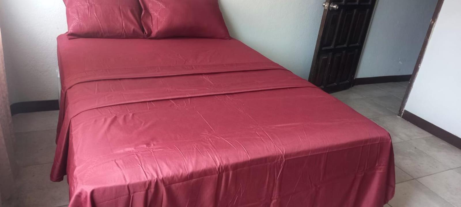 Hotel Galilea El Centro グアテマラシティ エクステリア 写真