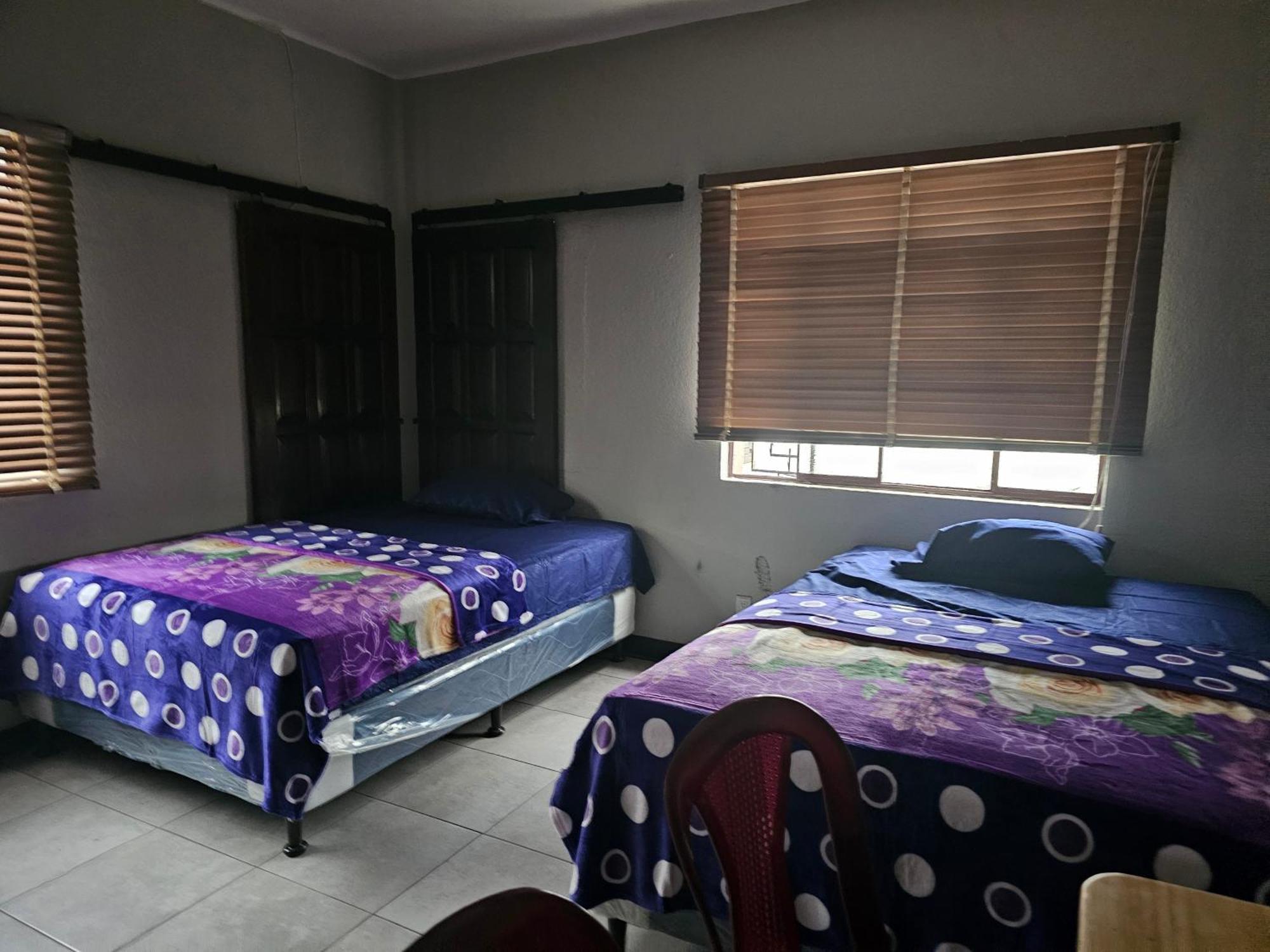 Hotel Galilea El Centro グアテマラシティ エクステリア 写真